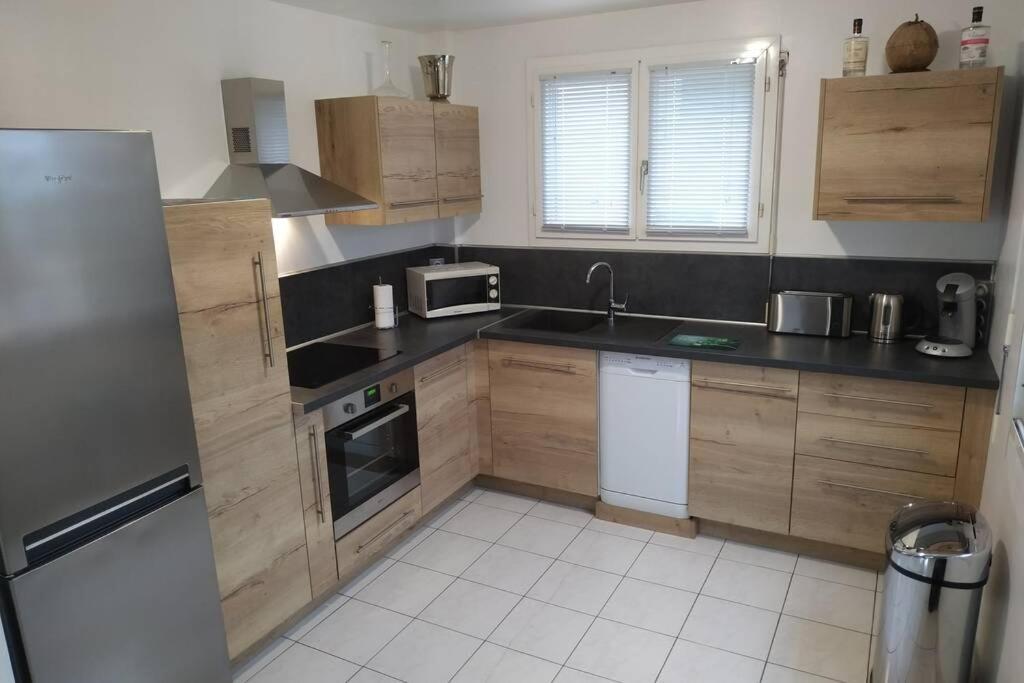 Appartement T3 Spacieux Avec Vue Sur L'Etang De Thau Au 1Er Etage D'Une Villa - Entree Independante Sète Exteriör bild